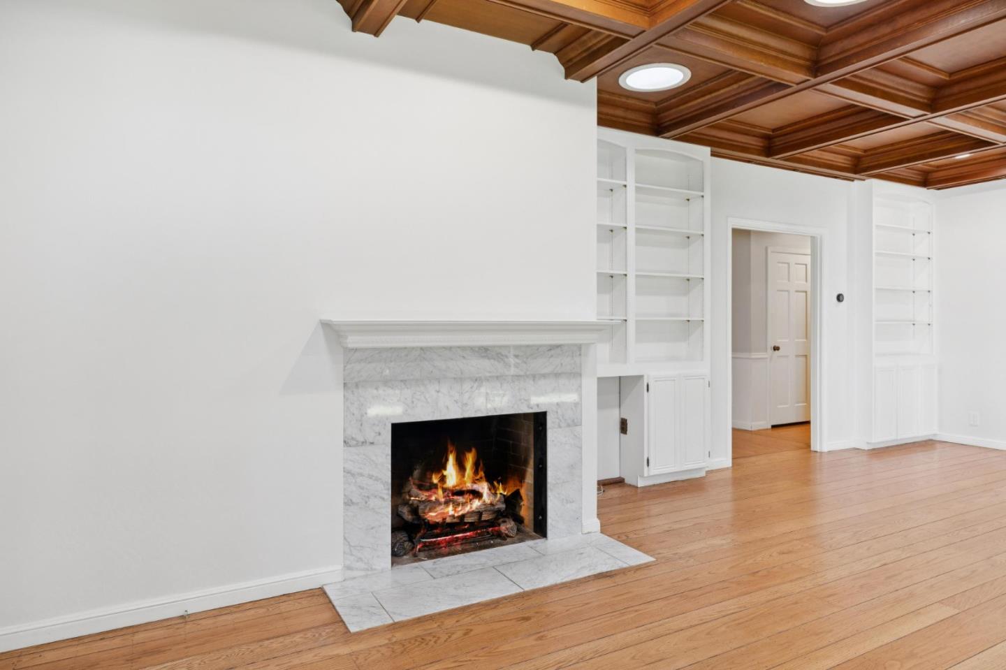 Detail Gallery Image 21 of 76 For 216 Valparaiso, Atherton,  CA 94027 - 4 Beds | 4 Baths