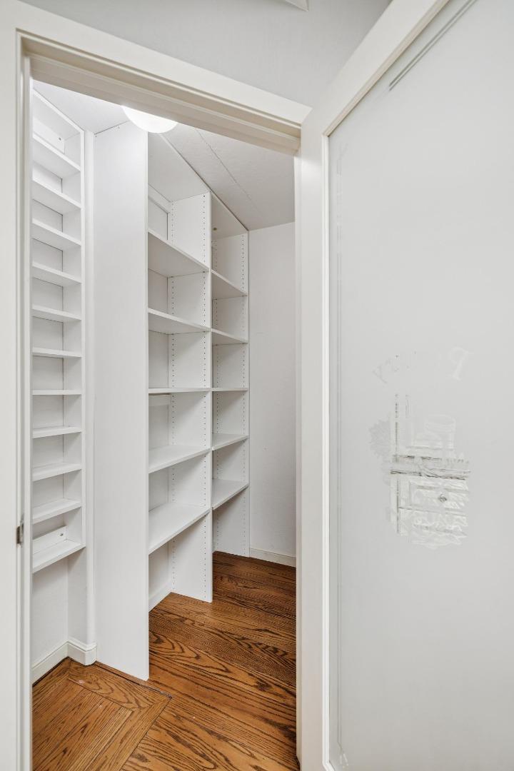 Detail Gallery Image 31 of 76 For 216 Valparaiso, Atherton,  CA 94027 - 4 Beds | 4 Baths