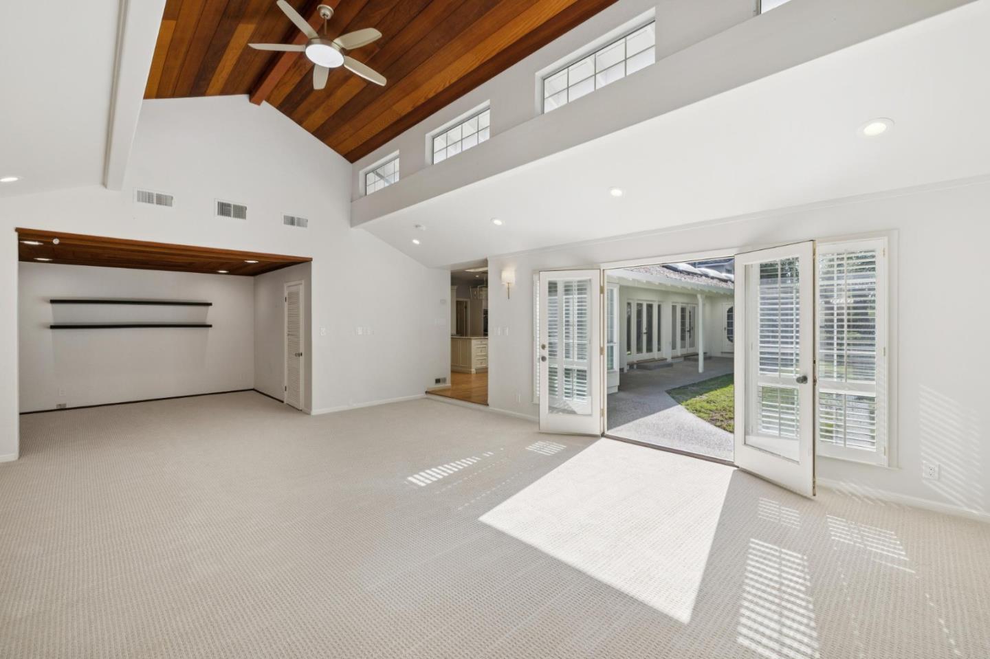 Detail Gallery Image 34 of 76 For 216 Valparaiso, Atherton,  CA 94027 - 4 Beds | 4 Baths