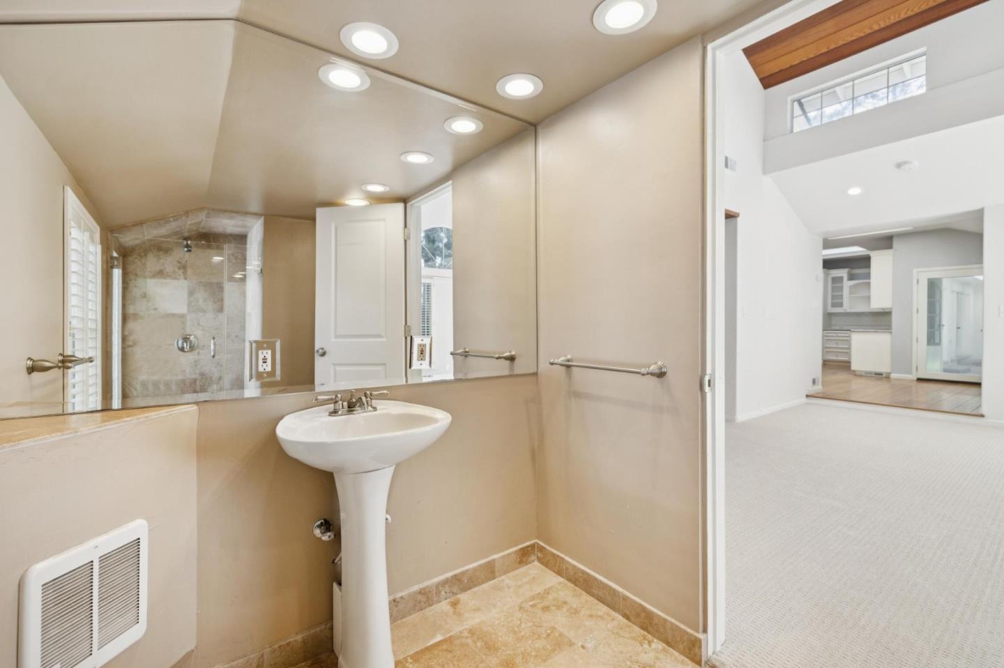 Detail Gallery Image 39 of 76 For 216 Valparaiso, Atherton,  CA 94027 - 4 Beds | 4 Baths