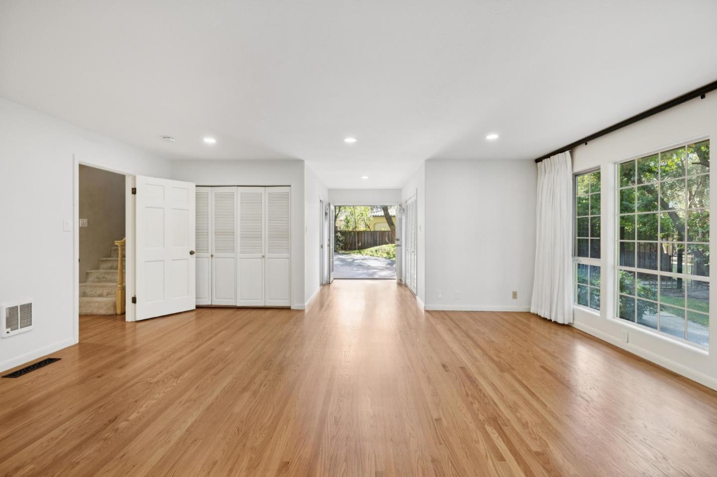 Detail Gallery Image 45 of 76 For 216 Valparaiso, Atherton,  CA 94027 - 4 Beds | 4 Baths