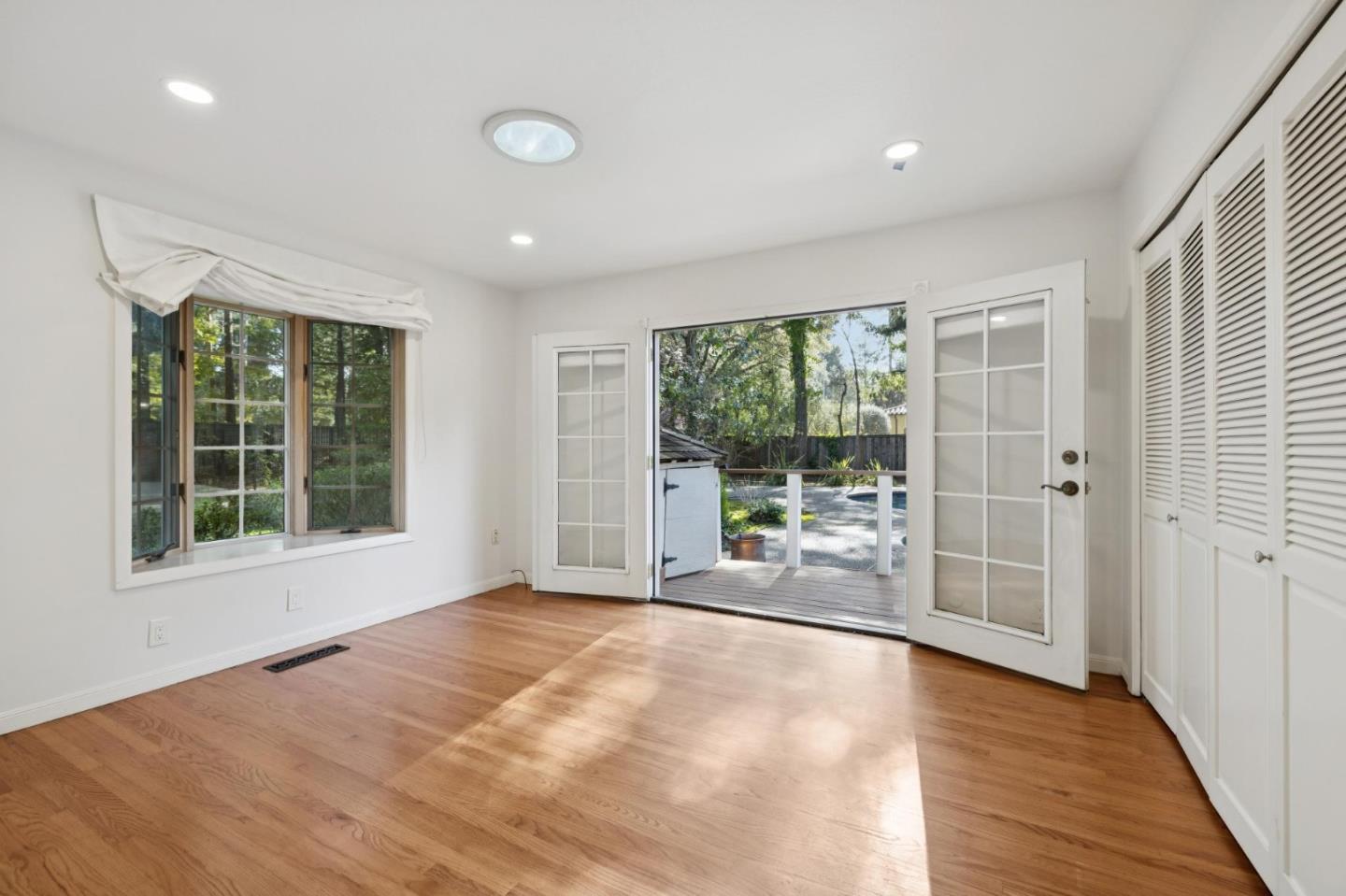 Detail Gallery Image 54 of 76 For 216 Valparaiso, Atherton,  CA 94027 - 4 Beds | 4 Baths