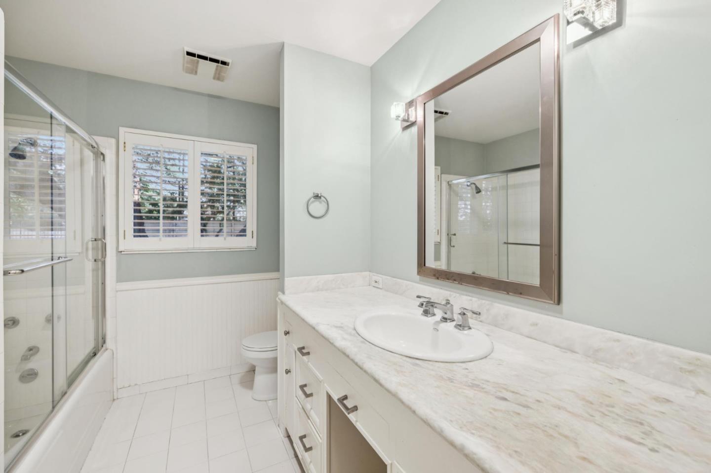 Detail Gallery Image 56 of 76 For 216 Valparaiso, Atherton,  CA 94027 - 4 Beds | 4 Baths