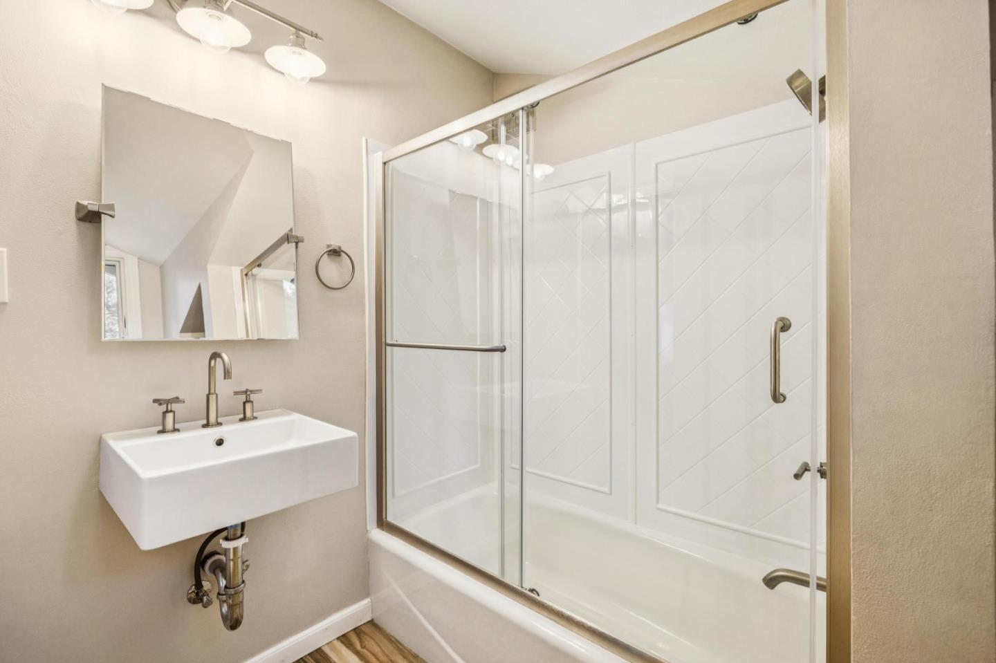 Detail Gallery Image 64 of 76 For 216 Valparaiso, Atherton,  CA 94027 - 4 Beds | 4 Baths