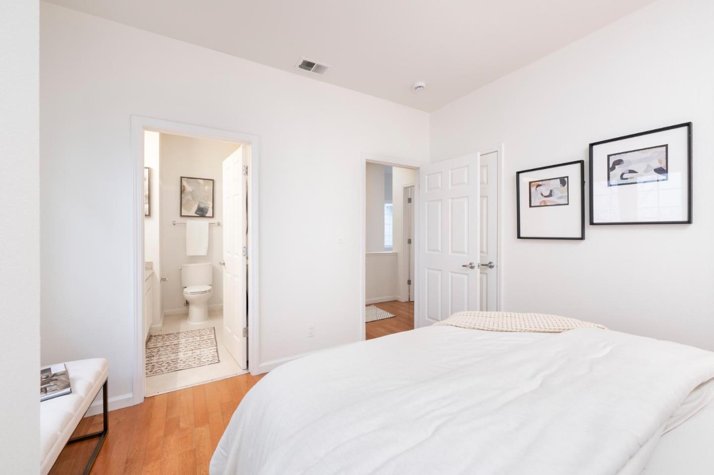 Detail Gallery Image 20 of 44 For 358 N El Camino Real #13,  San Mateo,  CA 94401 - 2 Beds | 2/1 Baths