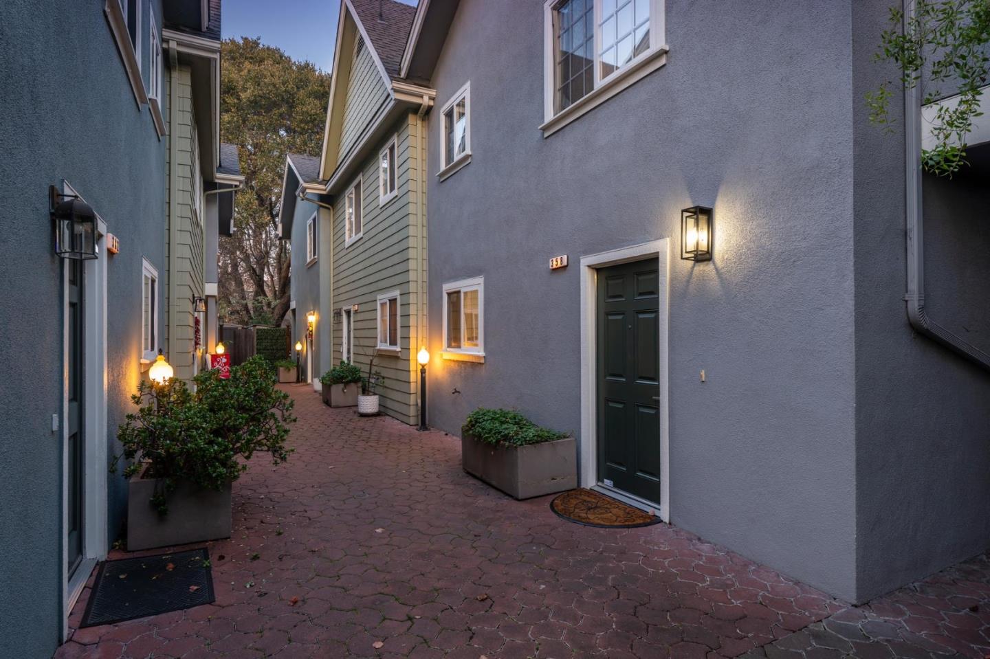 Detail Gallery Image 40 of 44 For 358 N El Camino Real #13,  San Mateo,  CA 94401 - 2 Beds | 2/1 Baths