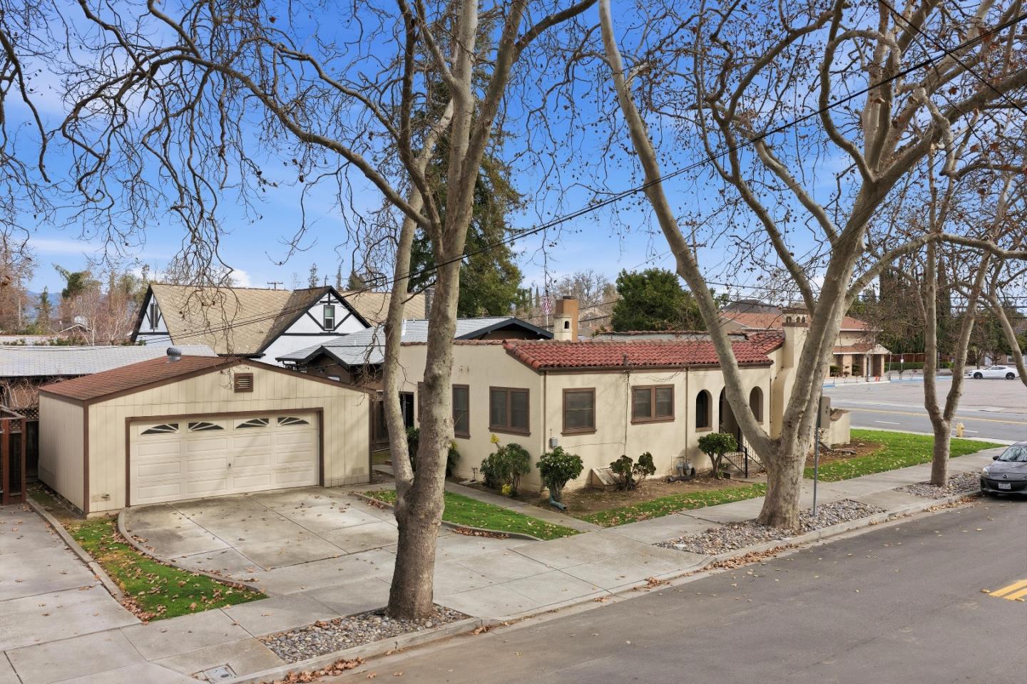 Detail Gallery Image 5 of 32 For 749 Willow St, San Jose,  CA 95125 - 2 Beds | 1 Baths