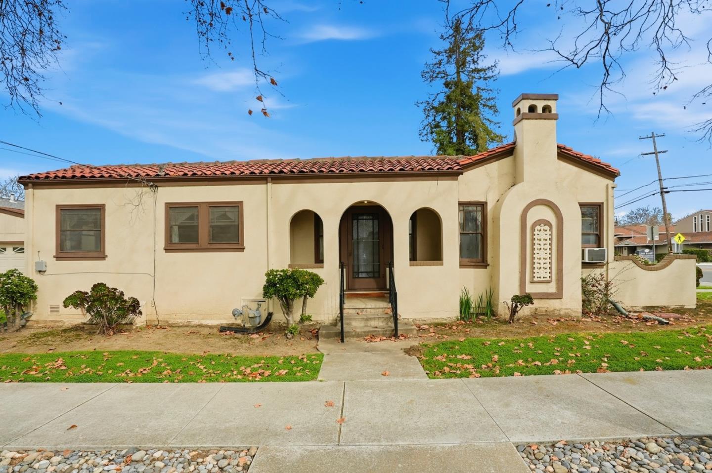 Detail Gallery Image 7 of 32 For 749 Willow St, San Jose,  CA 95125 - 2 Beds | 1 Baths