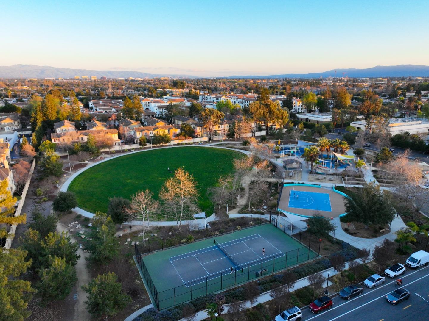 Detail Gallery Image 101 of 111 For 1152 La Rochelle Ter #F,  Sunnyvale,  CA 94089 - 3 Beds | 2/1 Baths