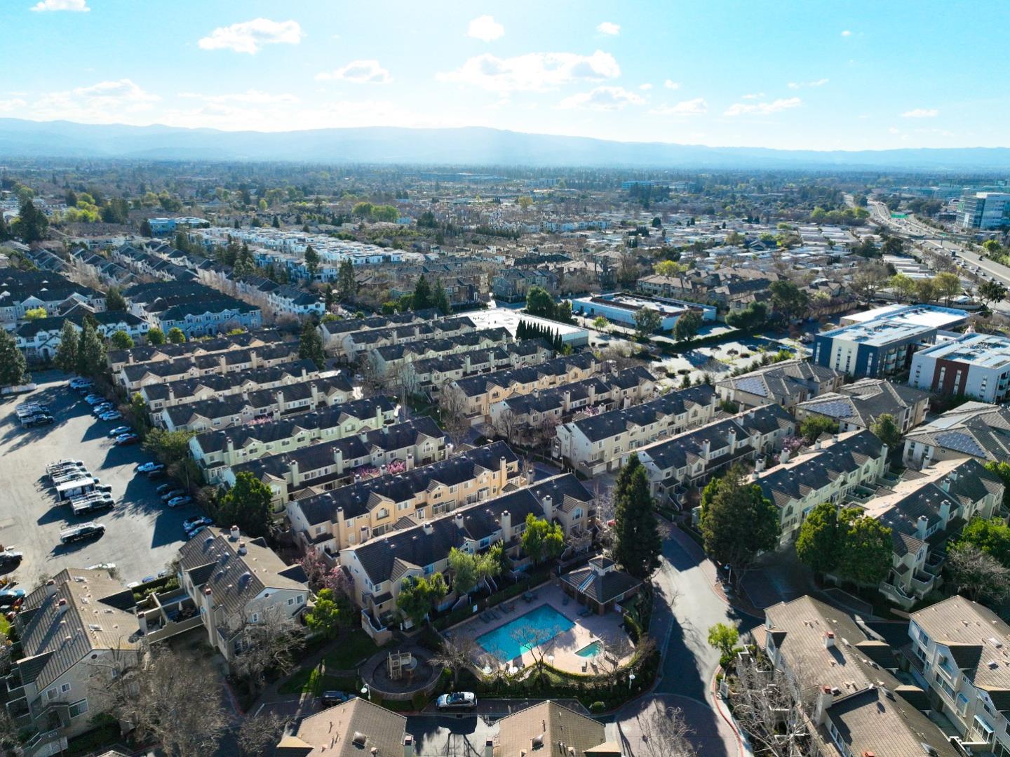 Detail Gallery Image 104 of 111 For 1152 La Rochelle Ter #F,  Sunnyvale,  CA 94089 - 3 Beds | 2/1 Baths