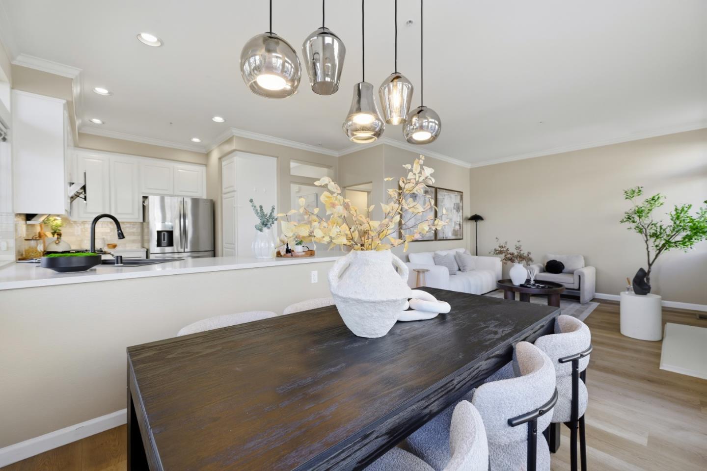 Detail Gallery Image 37 of 111 For 1152 La Rochelle Ter #F,  Sunnyvale,  CA 94089 - 3 Beds | 2/1 Baths