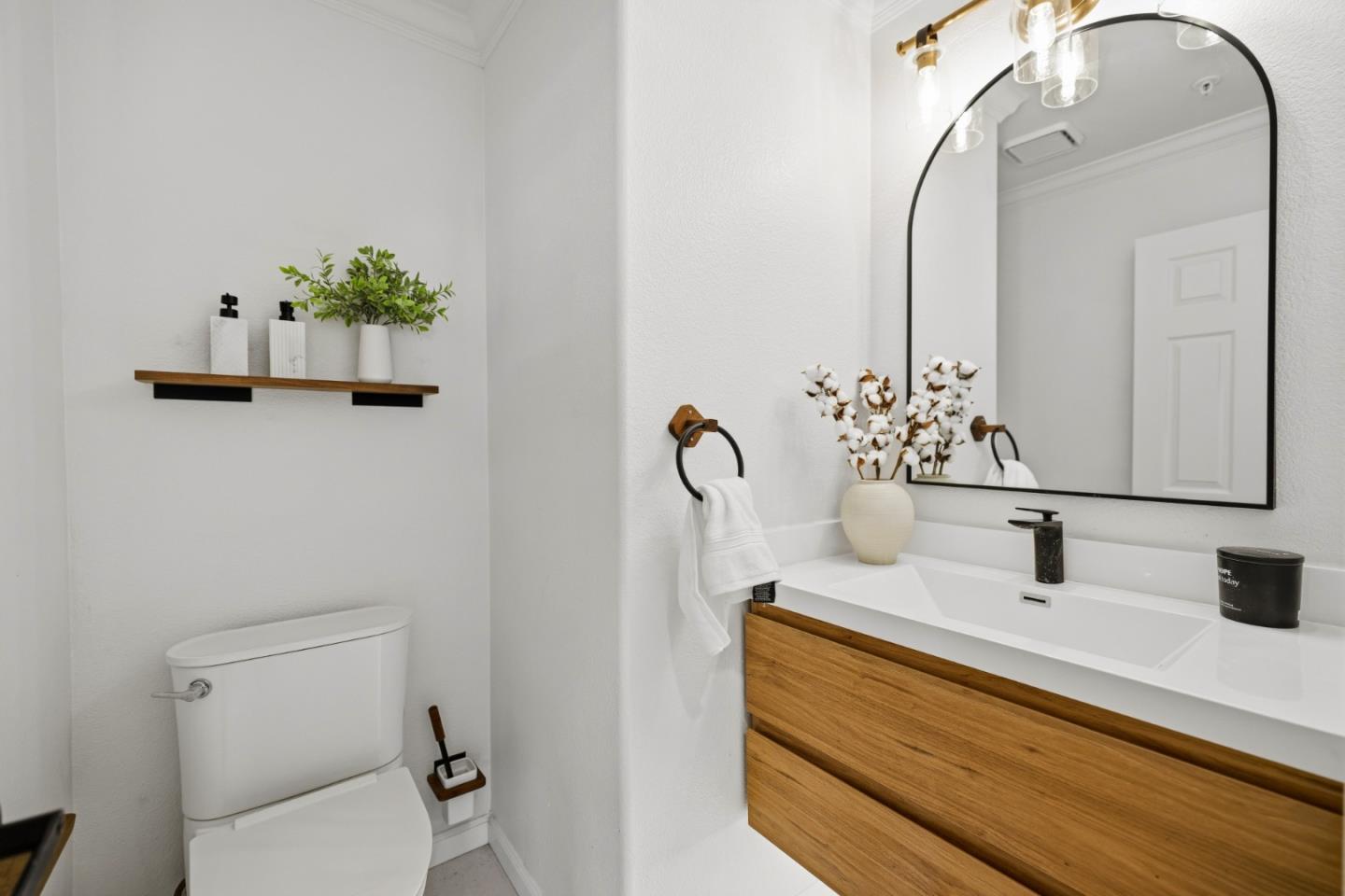 Detail Gallery Image 43 of 111 For 1152 La Rochelle Ter #F,  Sunnyvale,  CA 94089 - 3 Beds | 2/1 Baths