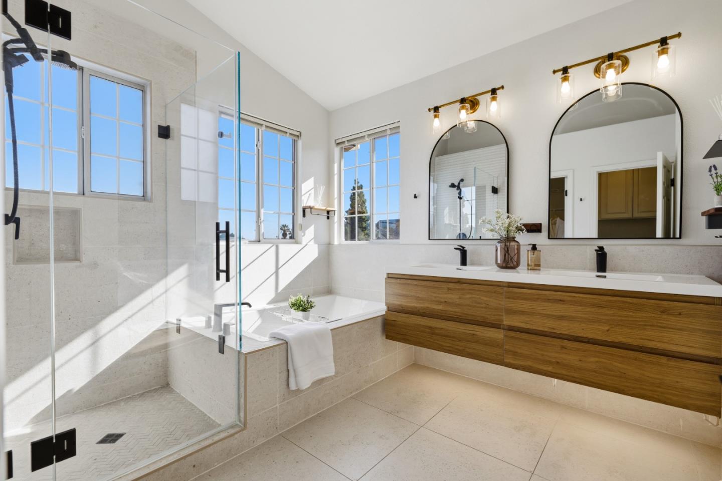 Detail Gallery Image 67 of 111 For 1152 La Rochelle Ter #F,  Sunnyvale,  CA 94089 - 3 Beds | 2/1 Baths