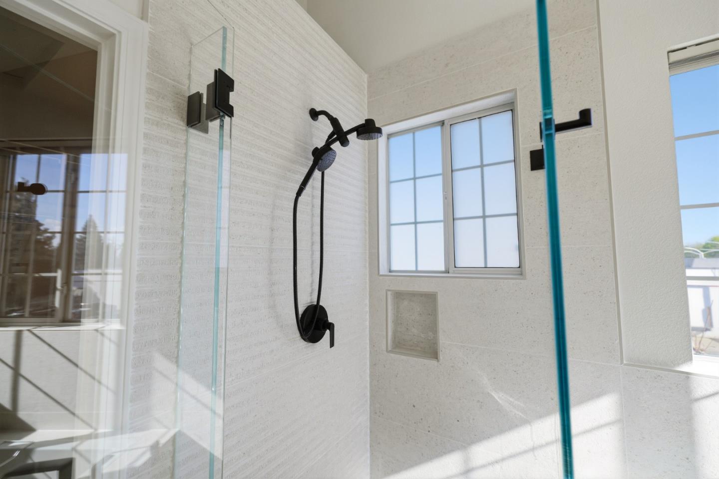 Detail Gallery Image 72 of 111 For 1152 La Rochelle Ter #F,  Sunnyvale,  CA 94089 - 3 Beds | 2/1 Baths