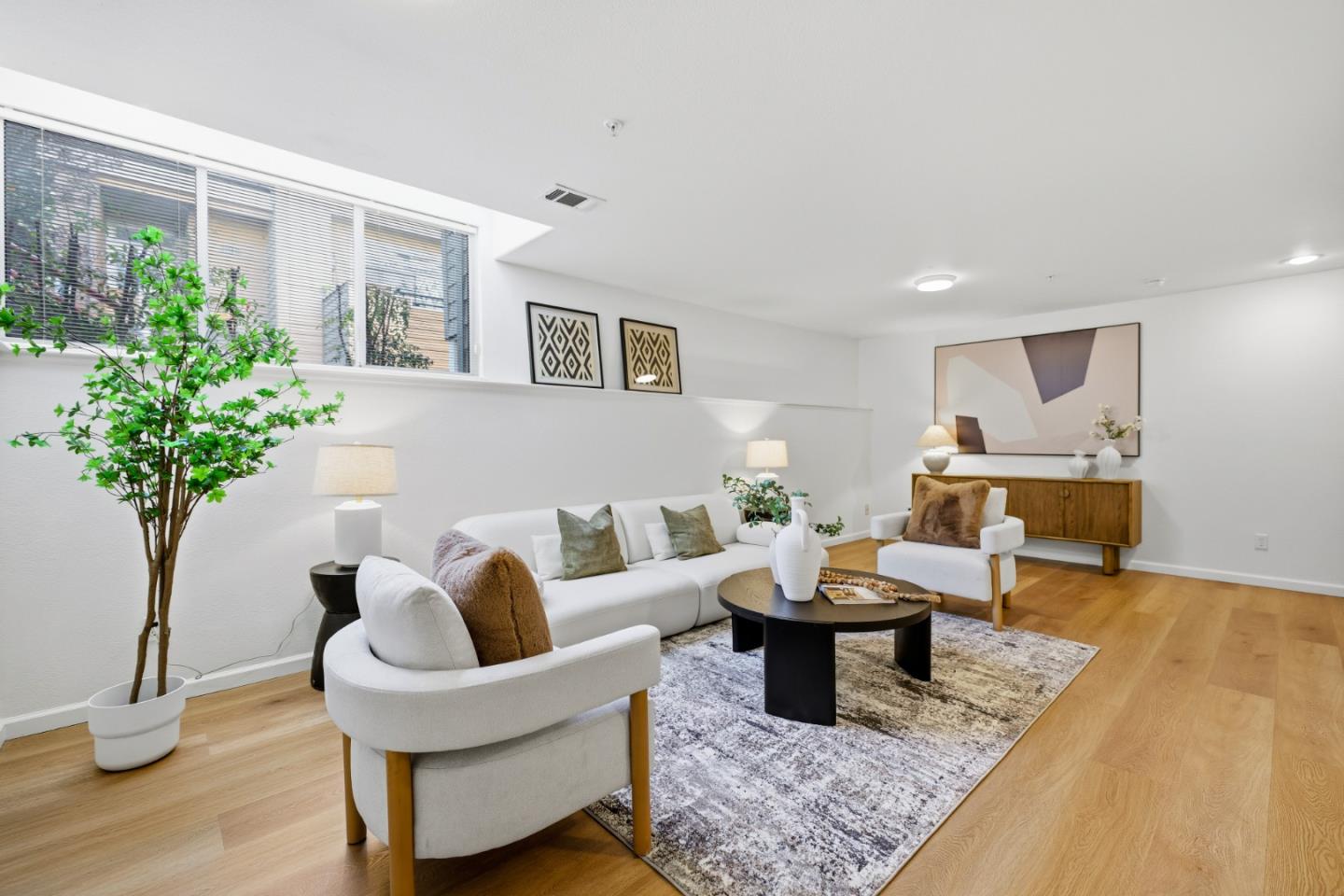 Detail Gallery Image 82 of 111 For 1152 La Rochelle Ter #F,  Sunnyvale,  CA 94089 - 3 Beds | 2/1 Baths