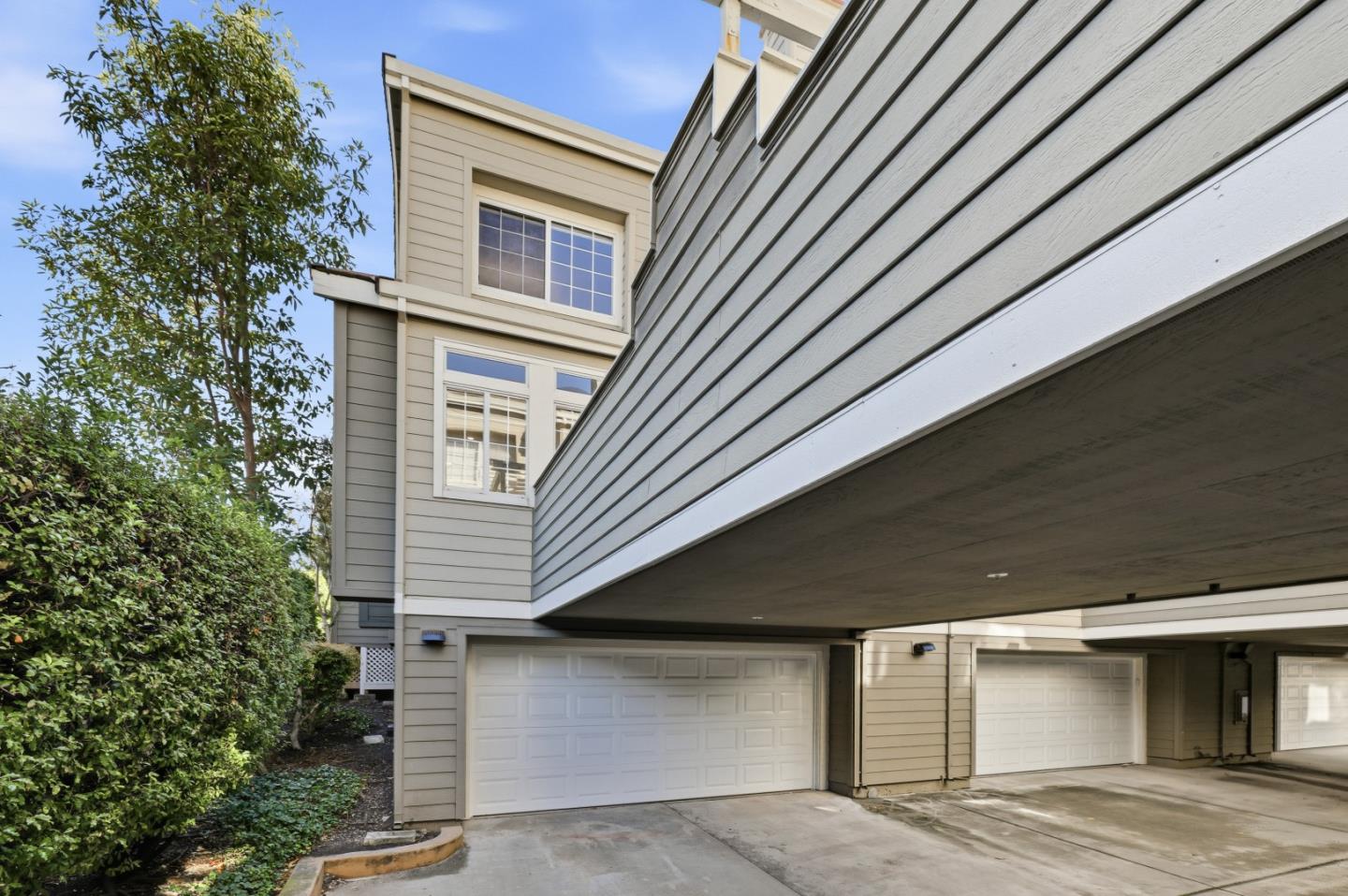 Detail Gallery Image 98 of 111 For 1152 La Rochelle Ter #F,  Sunnyvale,  CA 94089 - 3 Beds | 2/1 Baths