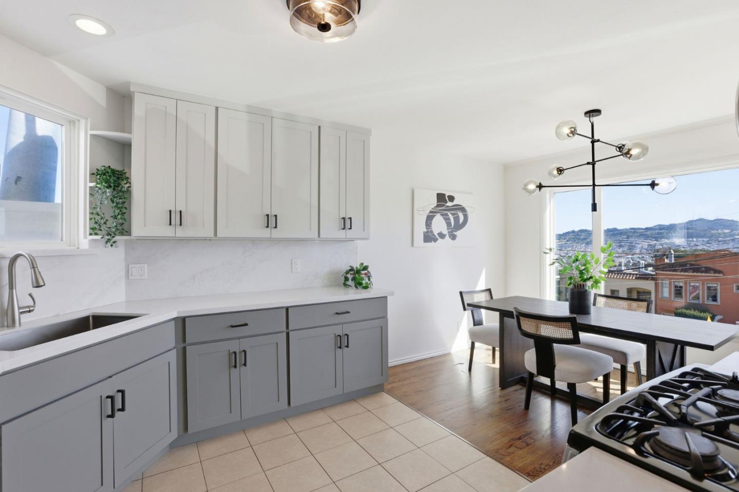 Detail Gallery Image 13 of 40 For 554 Mangels Ave, San Francisco,  CA 94127 - 4 Beds | 3 Baths