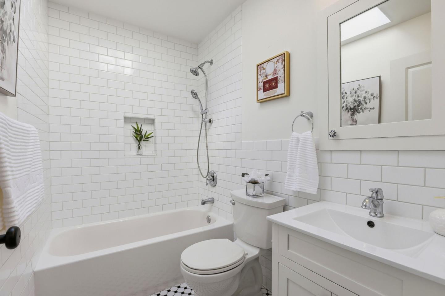 Detail Gallery Image 22 of 40 For 554 Mangels Ave, San Francisco,  CA 94127 - 4 Beds | 3 Baths