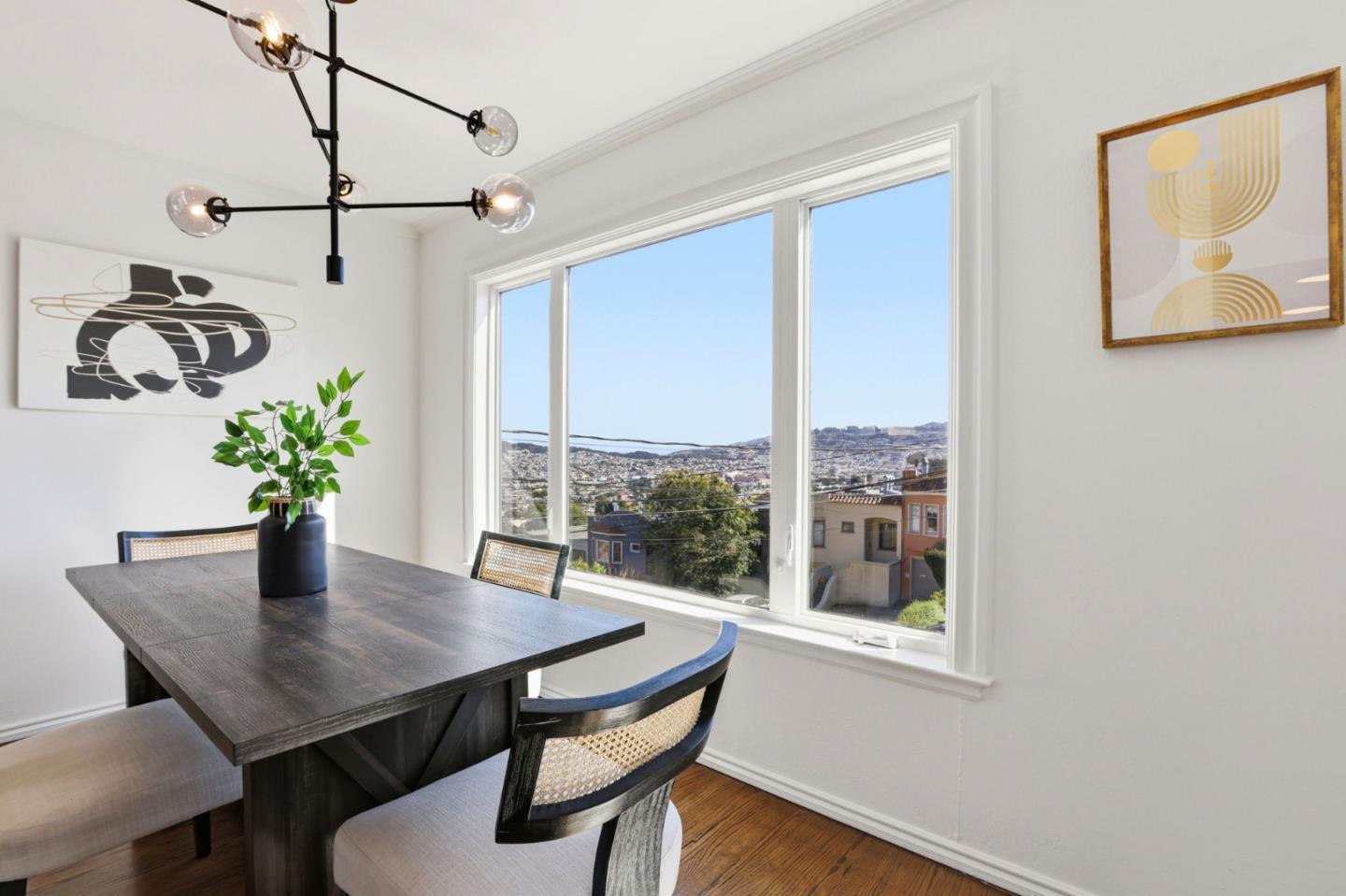 Detail Gallery Image 7 of 40 For 554 Mangels Ave, San Francisco,  CA 94127 - 4 Beds | 3 Baths