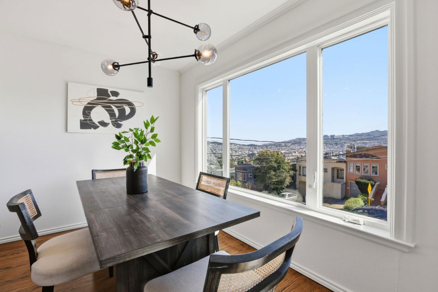 Detail Gallery Image 8 of 40 For 554 Mangels Ave, San Francisco,  CA 94127 - 4 Beds | 3 Baths