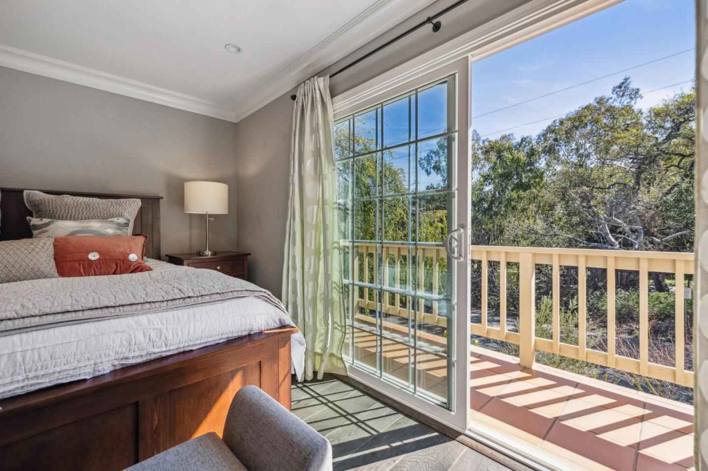 Detail Gallery Image 30 of 68 For 21685 Regnart Rd, Cupertino,  CA 95014 - 4 Beds | 2/1 Baths