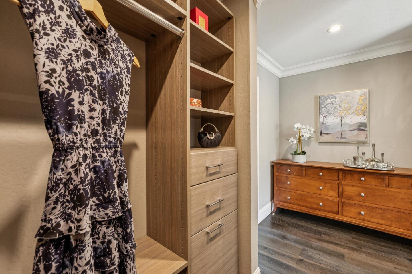 Detail Gallery Image 34 of 68 For 21685 Regnart Rd, Cupertino,  CA 95014 - 4 Beds | 2/1 Baths