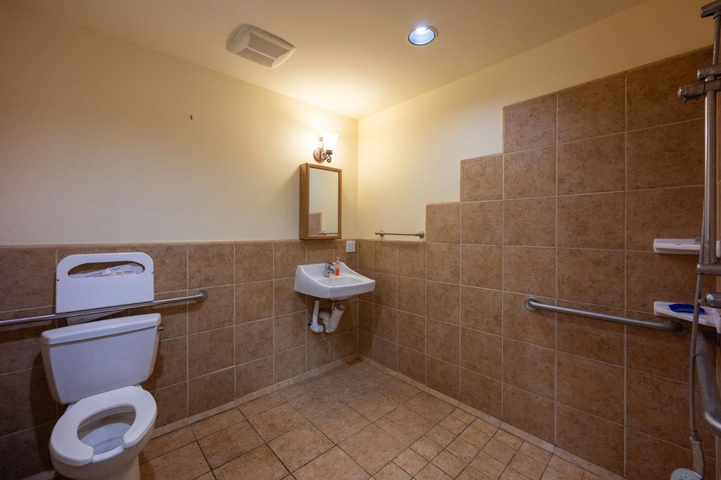 Detail Gallery Image 13 of 19 For 323 Princeton Ave, –,  CA 94018 - – Beds | – Baths