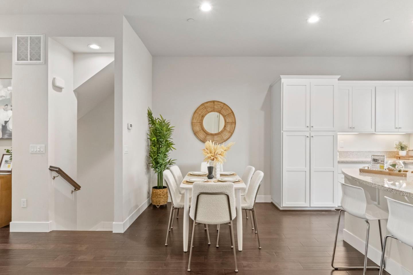 Detail Gallery Image 10 of 41 For 183 Jeffrey Ter, Sunnyvale,  CA 94086 - 3 Beds | 2/1 Baths