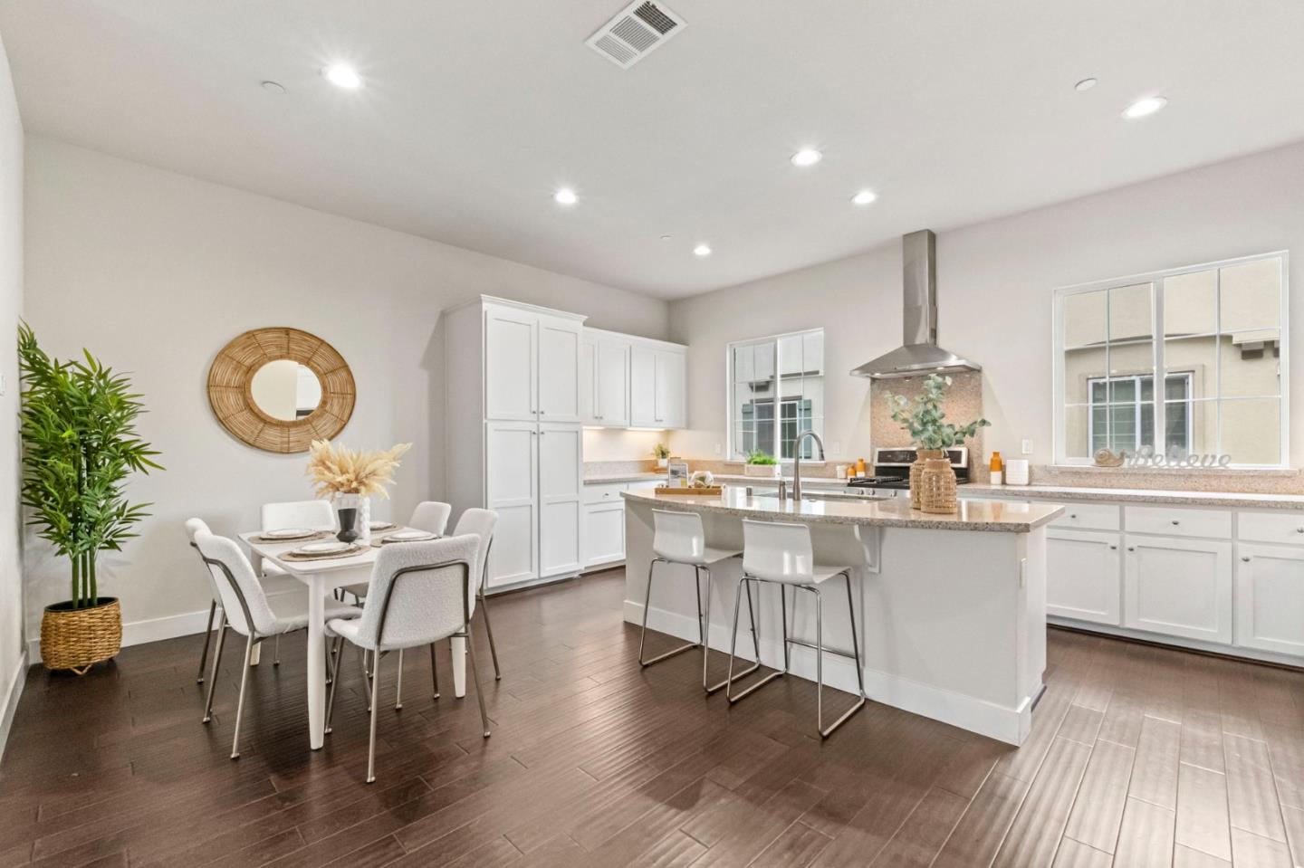 Detail Gallery Image 11 of 41 For 183 Jeffrey Ter, Sunnyvale,  CA 94086 - 3 Beds | 2/1 Baths