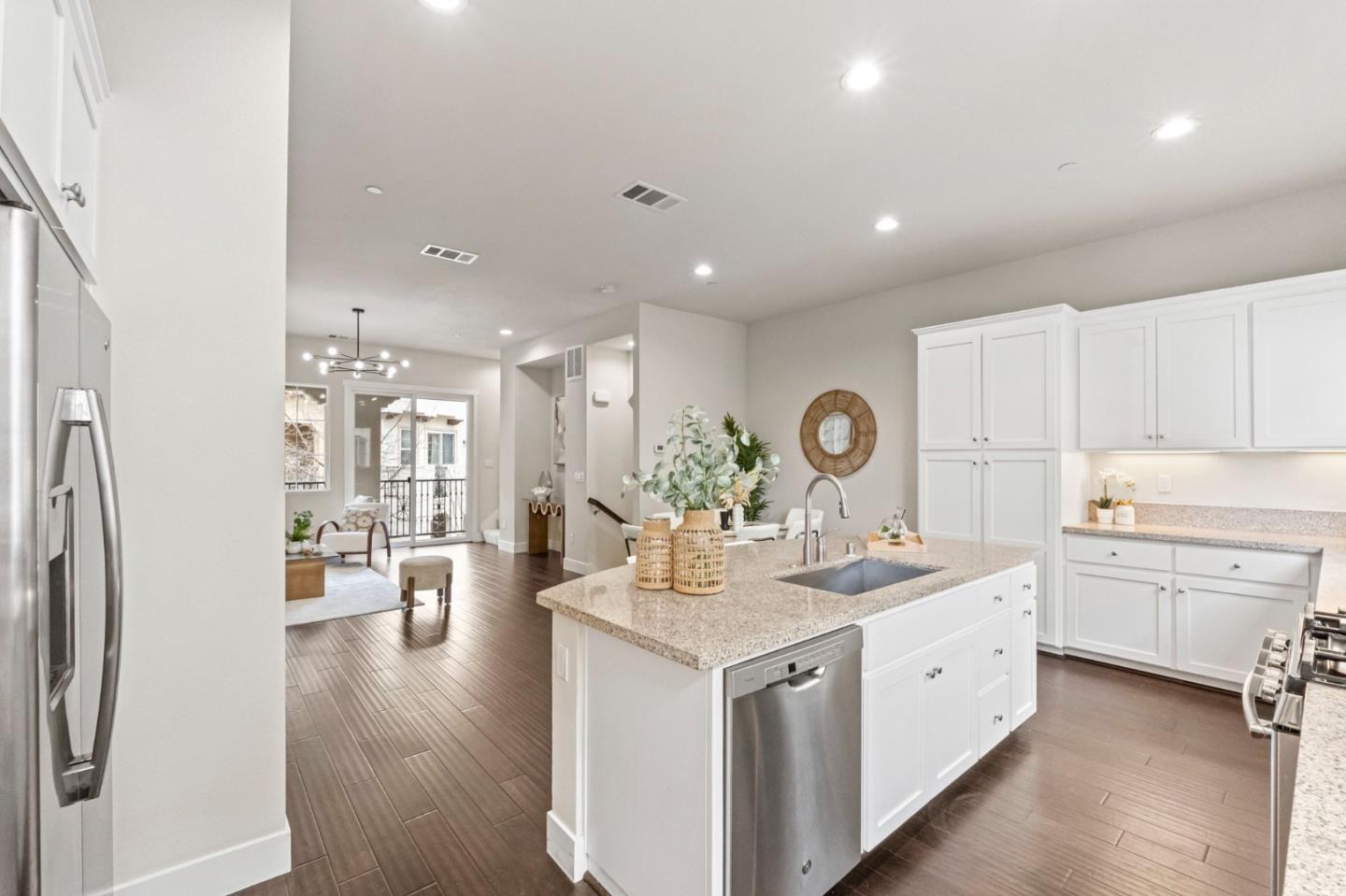 Detail Gallery Image 17 of 41 For 183 Jeffrey Ter, Sunnyvale,  CA 94086 - 3 Beds | 2/1 Baths