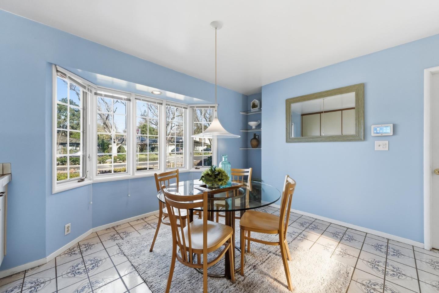 Detail Gallery Image 26 of 35 For 28 Willow Rd, Menlo Park,  CA 94025 - 3 Beds | 3 Baths