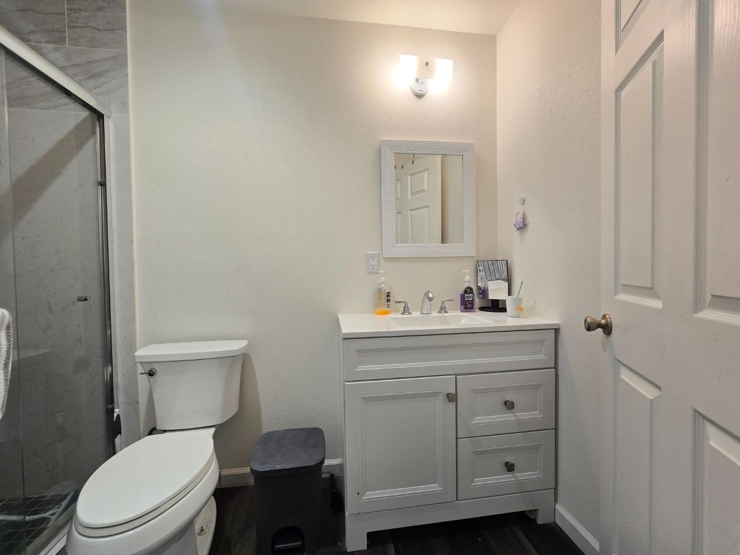 Detail Gallery Image 6 of 11 For 11 Lindbergh St, San Mateo,  CA 94401 - 5 Beds | 3 Baths