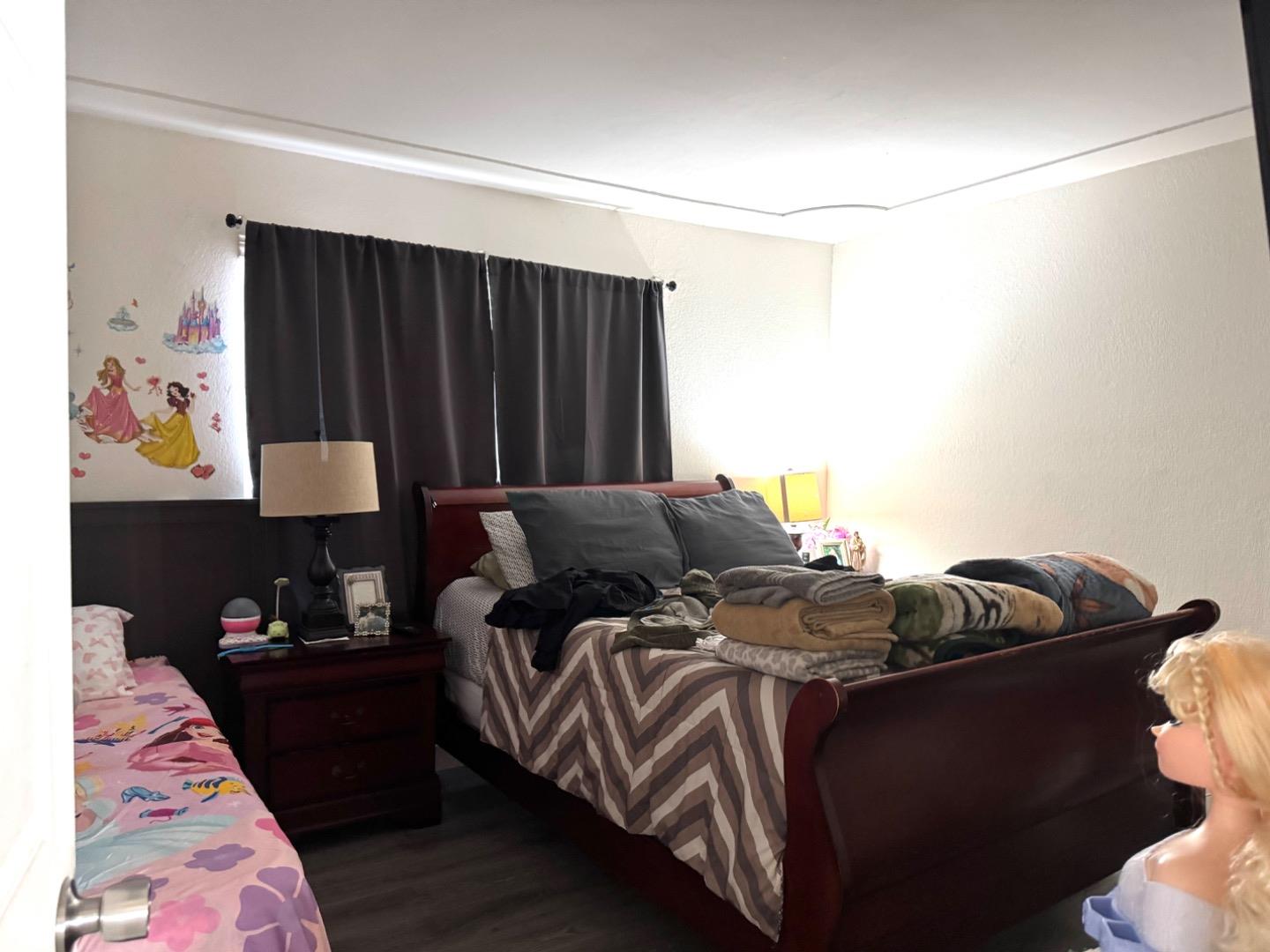 Detail Gallery Image 10 of 14 For 1362 Mcquesten Dr #B,  San Jose,  CA 95122 - 3 Beds | 1/1 Baths