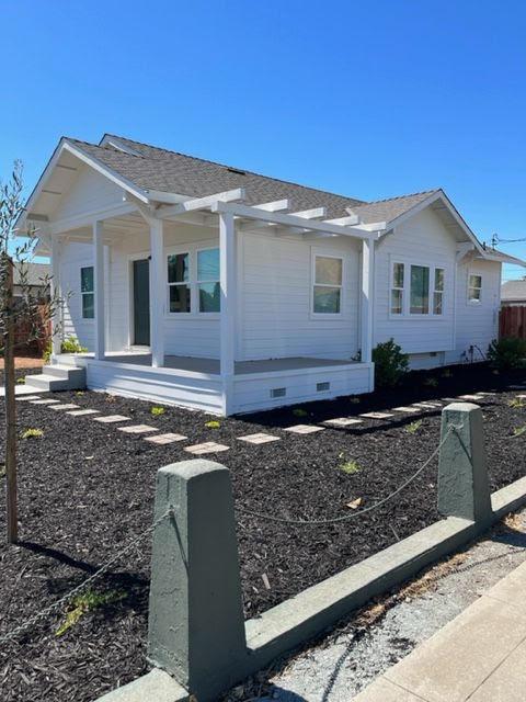 Detail Gallery Image 12 of 12 For 706 Central Ave, Hollister,  CA 95023 - 3 Beds | 2 Baths