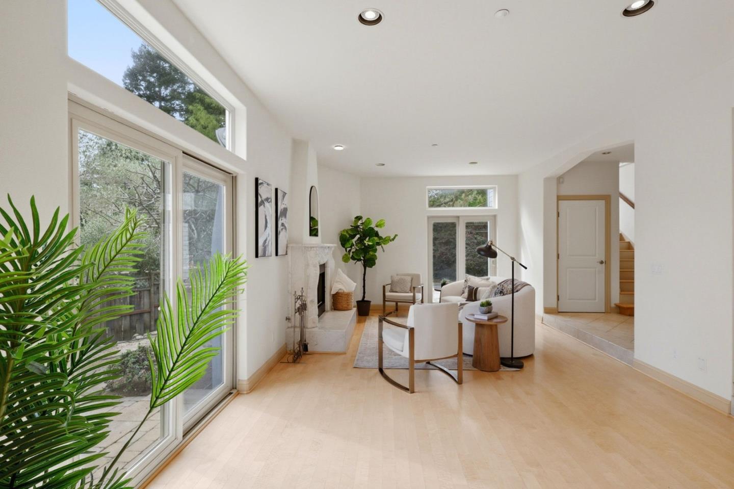 Detail Gallery Image 5 of 48 For 111 Misty Ct, Santa Cruz,  CA 95060 - 4 Beds | 3 Baths