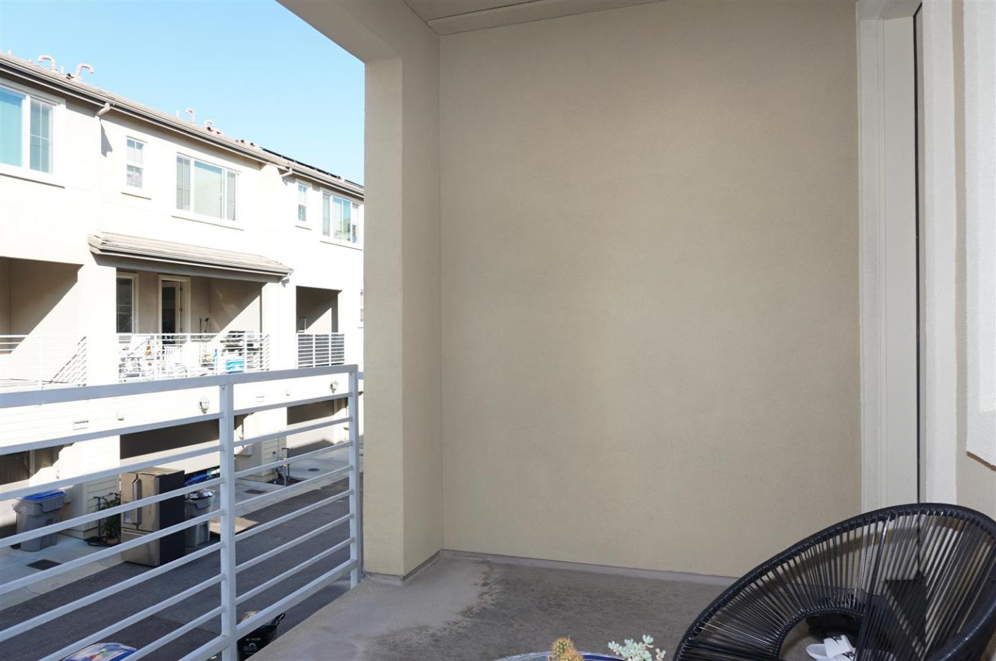 Detail Gallery Image 13 of 32 For 815 Blue Opal Dr, San Jose,  CA 95123 - 3 Beds | 3/1 Baths