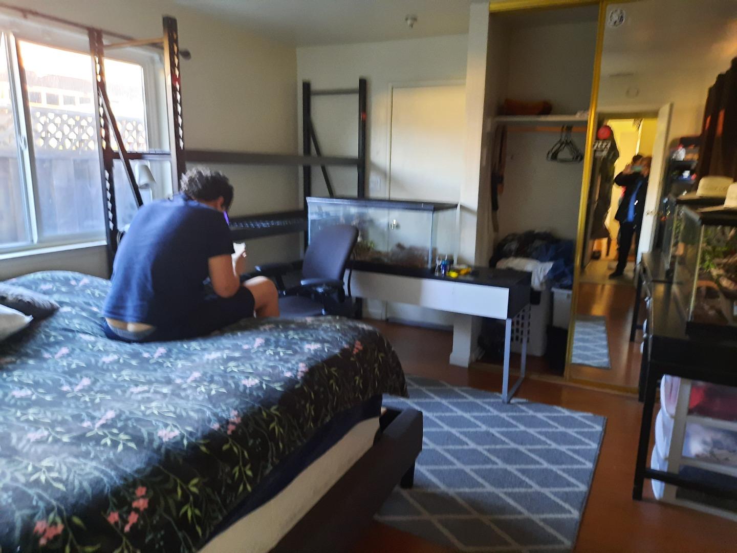 Detail Gallery Image 14 of 19 For 248 Eureka Ct, Sunnyvale,  CA 94085 - 5 Beds | 3 Baths