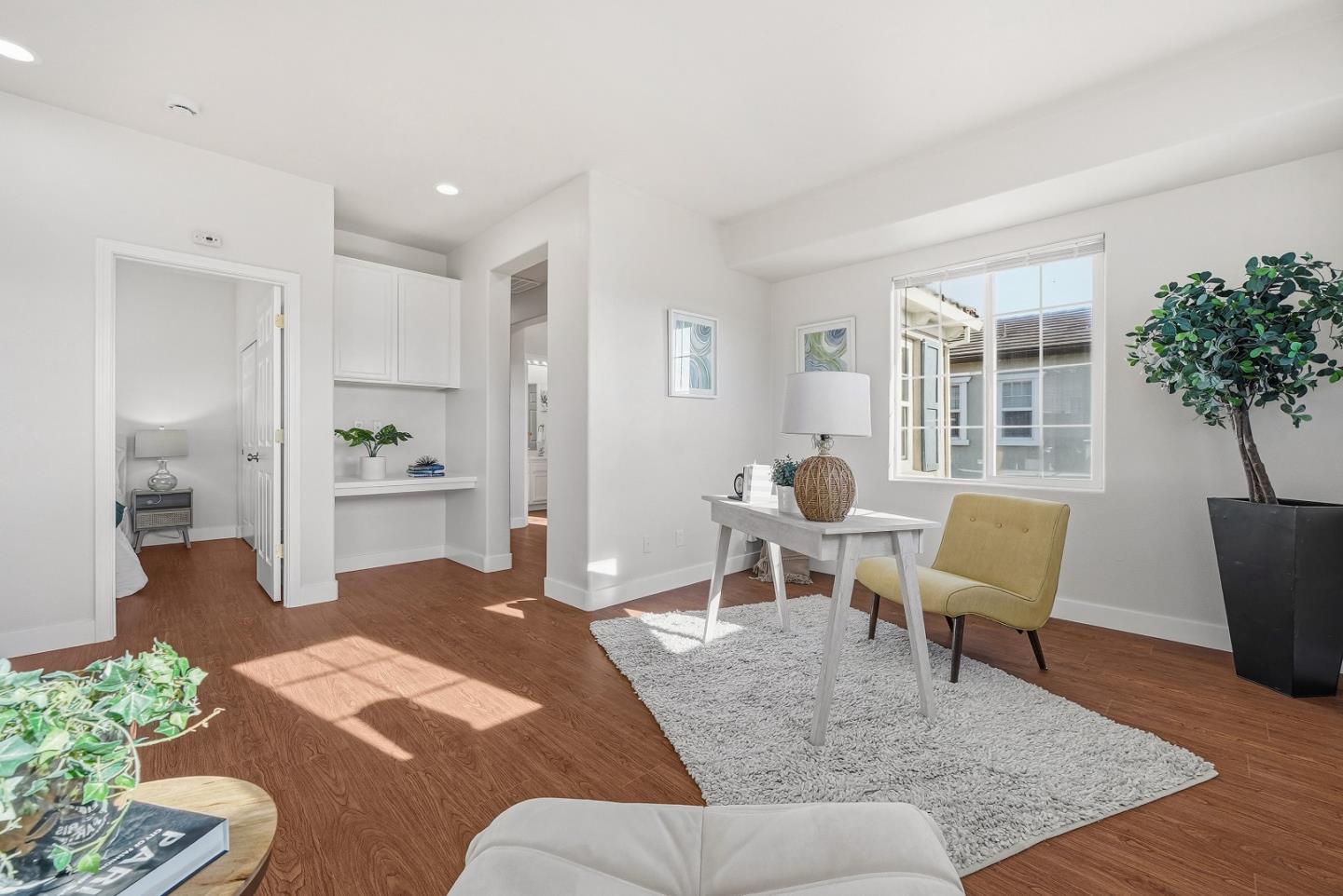 Detail Gallery Image 11 of 37 For 29004 Tern Pl, Hayward,  CA 94545 - 4 Beds | 2/1 Baths