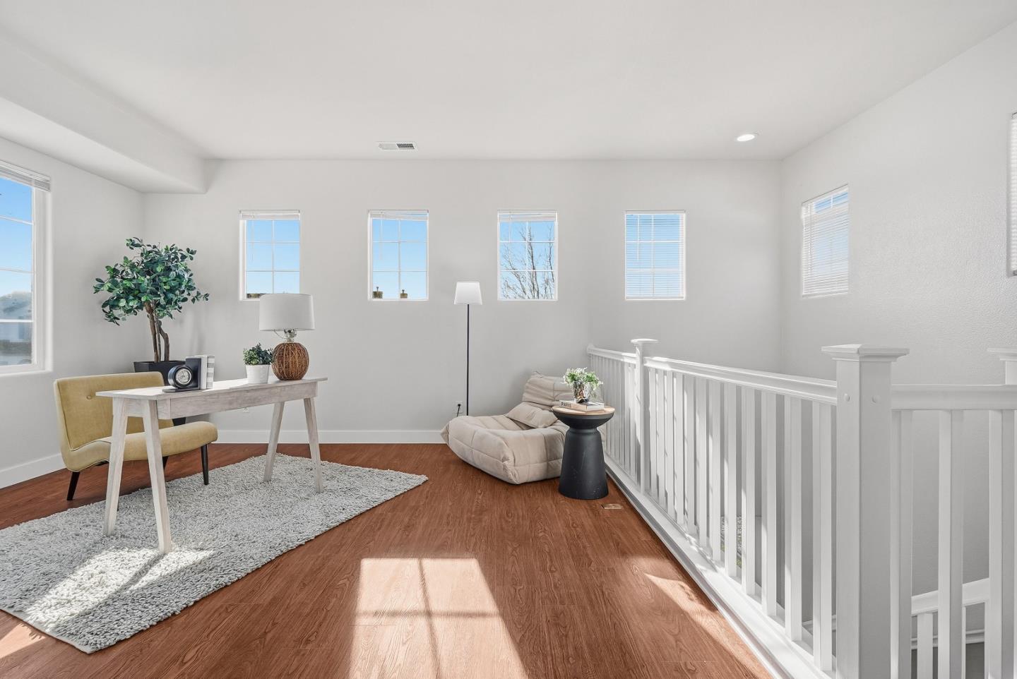 Detail Gallery Image 12 of 37 For 29004 Tern Pl, Hayward,  CA 94545 - 4 Beds | 2/1 Baths