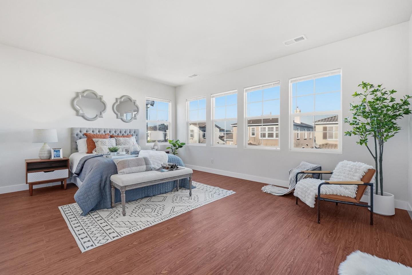 Detail Gallery Image 19 of 37 For 29004 Tern Pl, Hayward,  CA 94545 - 4 Beds | 2/1 Baths