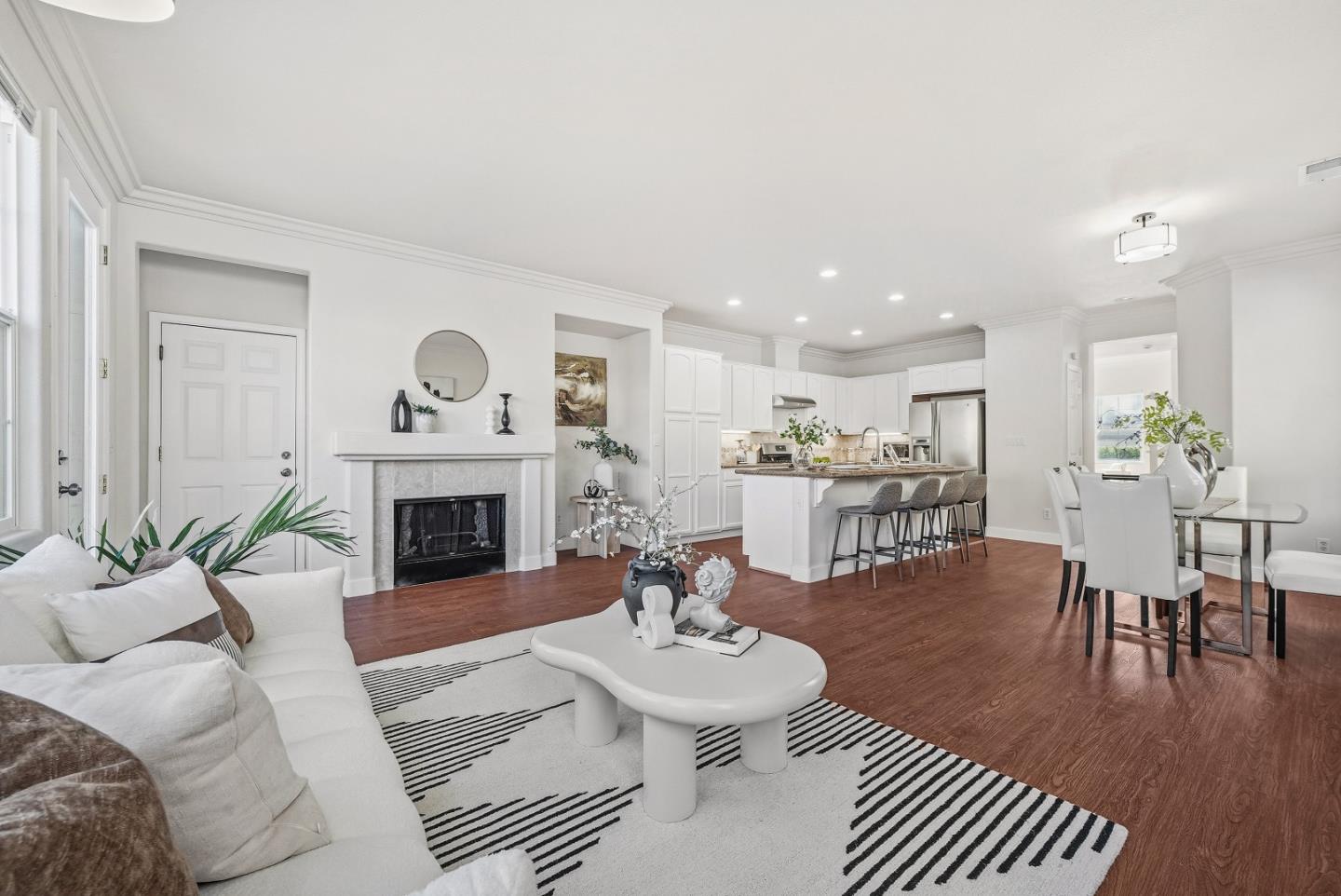 Detail Gallery Image 9 of 37 For 29004 Tern Pl, Hayward,  CA 94545 - 4 Beds | 2/1 Baths