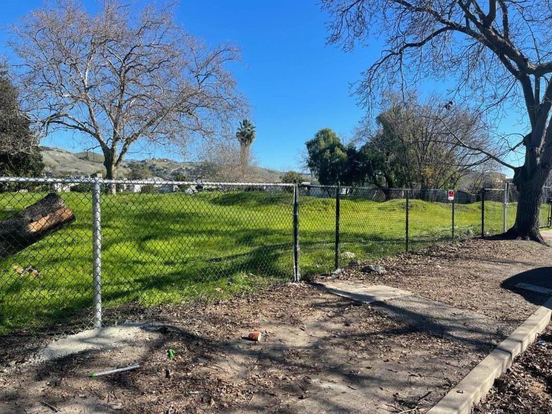 Detail Gallery Image 10 of 13 For 28538 Huntwood Ave, Hayward,  CA 94544 - – Beds | – Baths