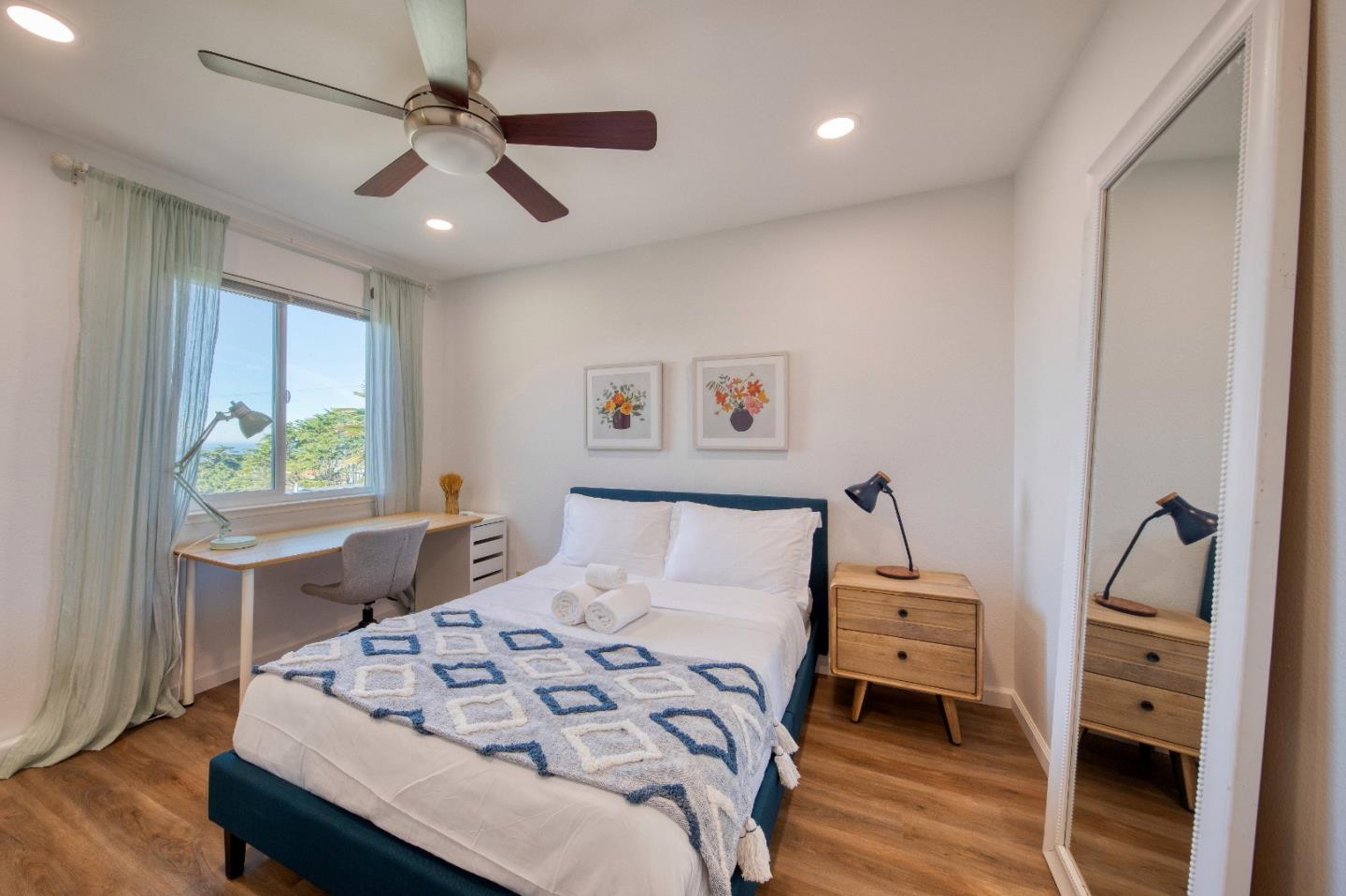 Detail Gallery Image 20 of 35 For 425 Farallon Ave, Pacifica,  CA 94044 - 4 Beds | 2/1 Baths