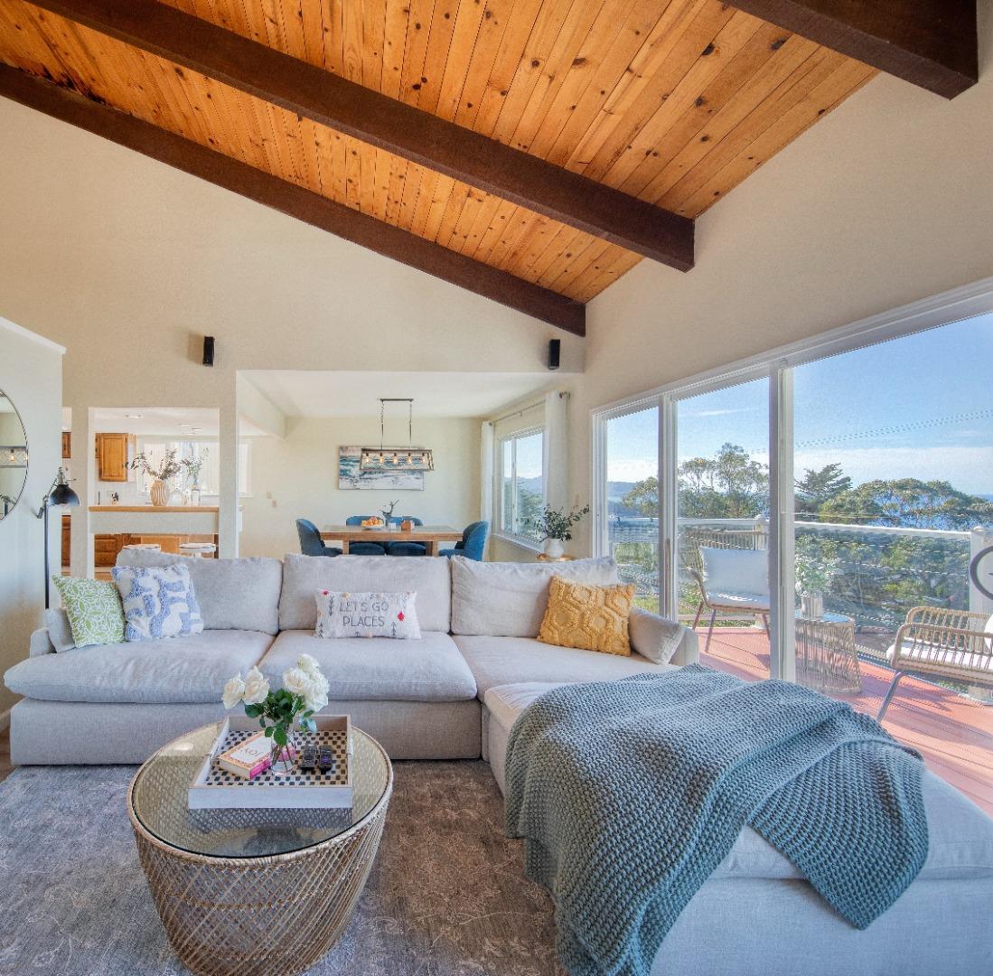 Detail Gallery Image 3 of 35 For 425 Farallon Ave, Pacifica,  CA 94044 - 4 Beds | 2/1 Baths