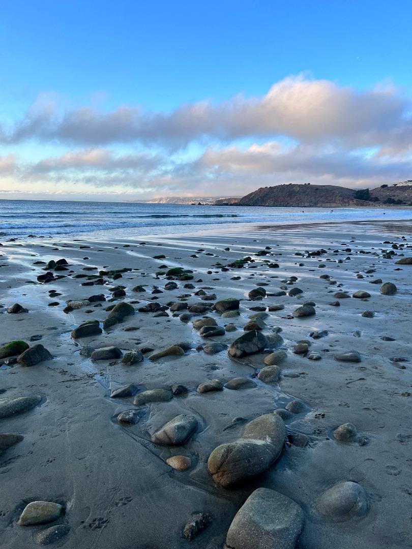 Detail Gallery Image 33 of 35 For 425 Farallon Ave, Pacifica,  CA 94044 - 4 Beds | 2/1 Baths
