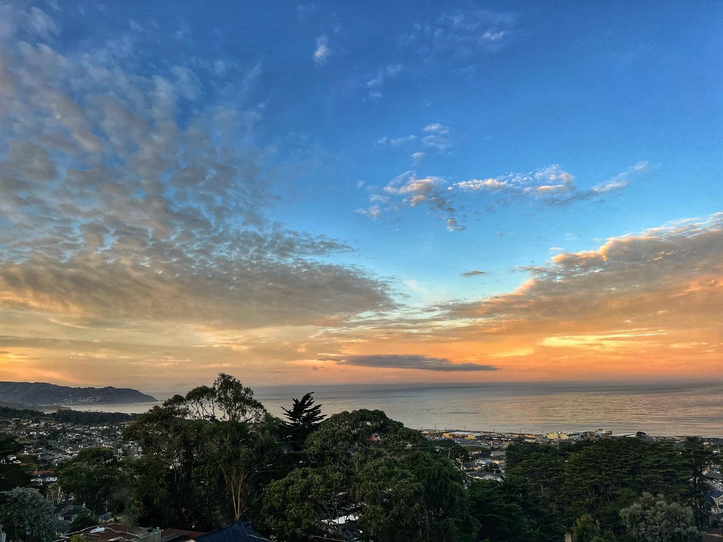 Detail Gallery Image 34 of 35 For 425 Farallon Ave, Pacifica,  CA 94044 - 4 Beds | 2/1 Baths