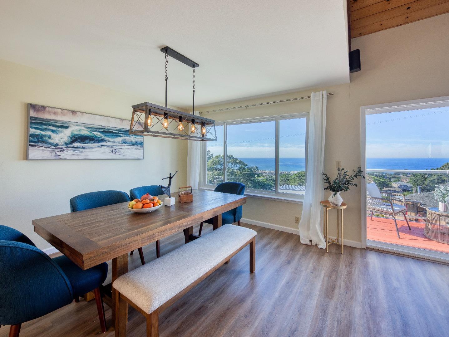 Detail Gallery Image 7 of 35 For 425 Farallon Ave, Pacifica,  CA 94044 - 4 Beds | 2/1 Baths