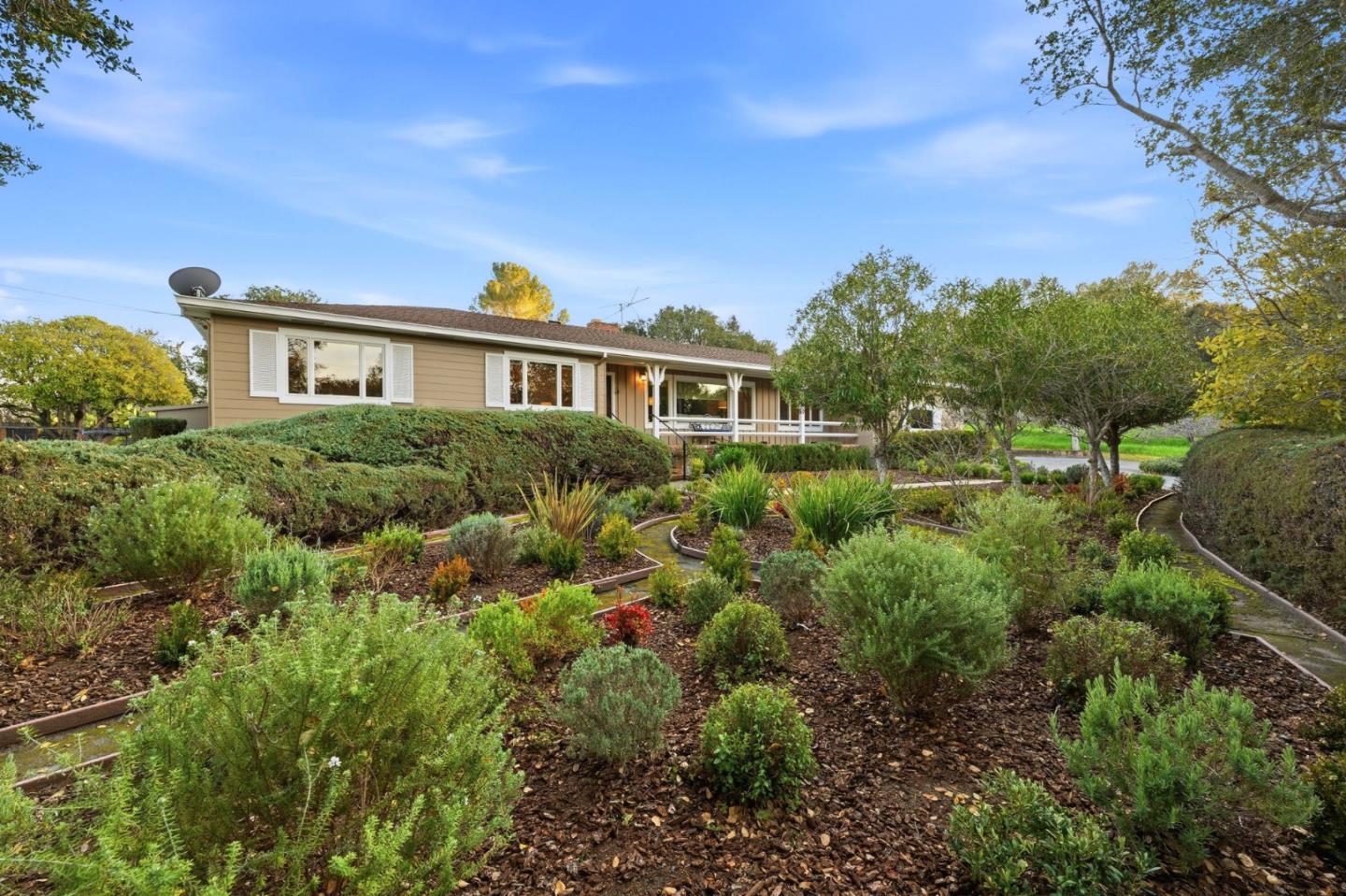 Front Image Thumbnail for ML82034218