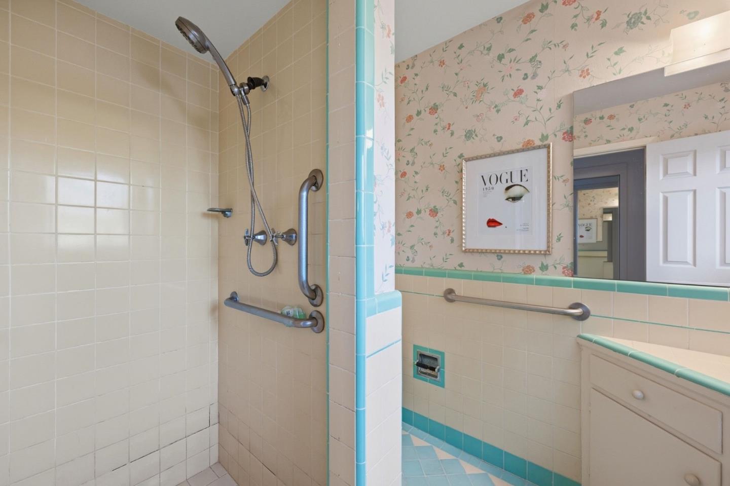 Detail Gallery Image 22 of 39 For 135 Harcross Rd, Woodside,  CA 94062 - 3 Beds | 2 Baths