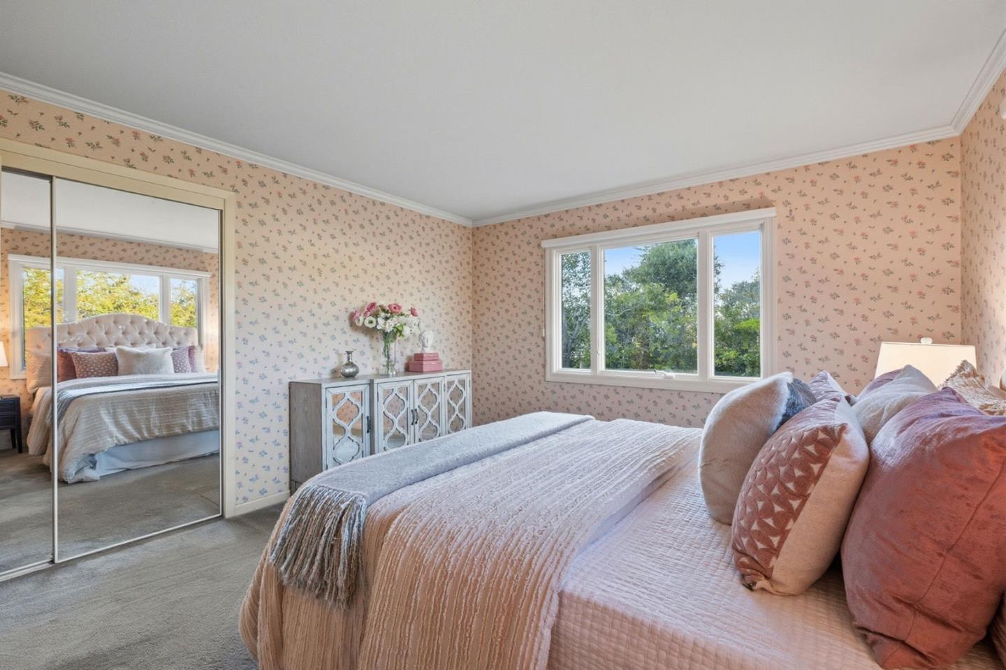 Detail Gallery Image 27 of 39 For 135 Harcross Rd, Woodside,  CA 94062 - 3 Beds | 2 Baths